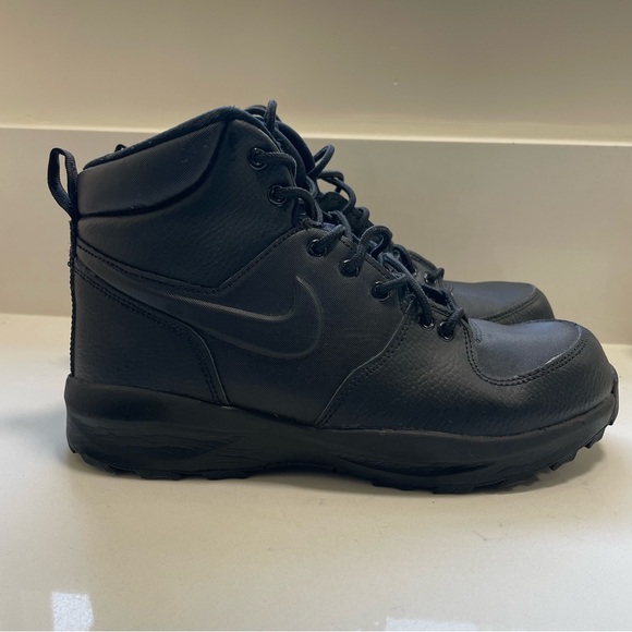 Nike Other - Youth Nike Shoes